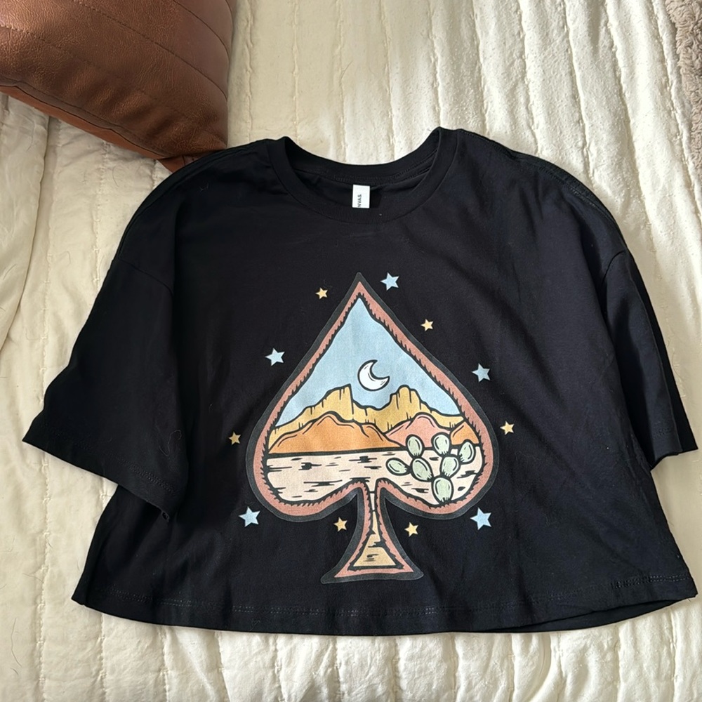 Cropped Graphic Tee